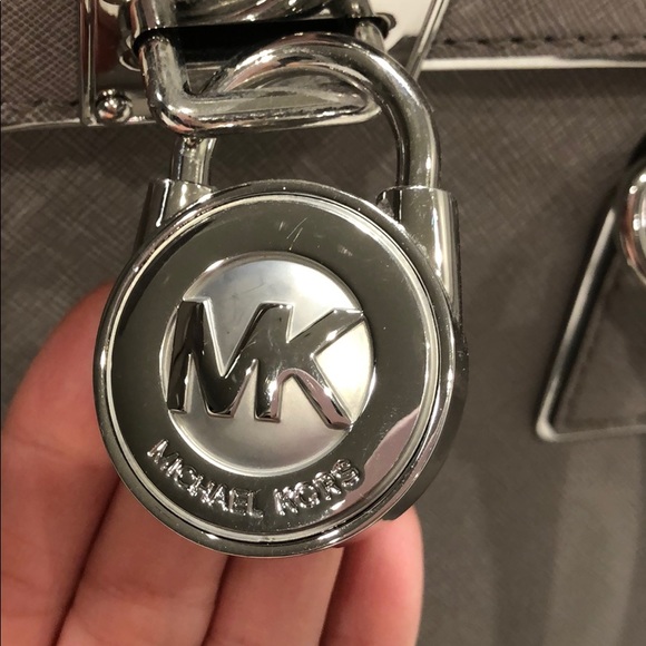 Michael Kors Handbag - Picture 5 of 7